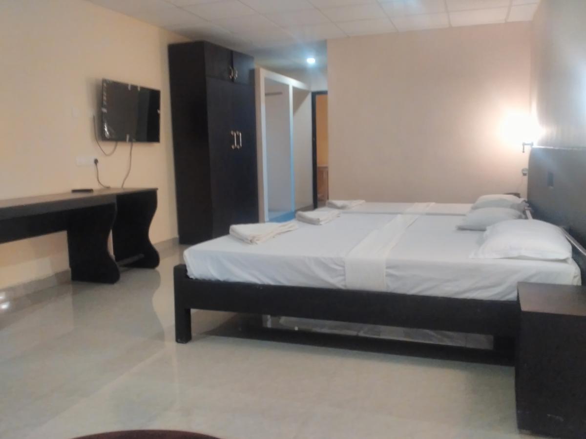 Joe Beach Resort Mahabalipuram Exteriör bild